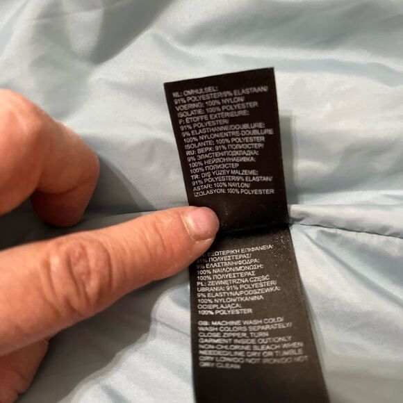 The North Face Quilted Puffer Vest – Women’s Medium - Picture 11 of 12